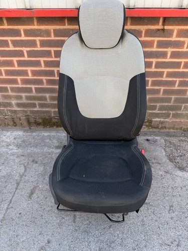 Captur mk1 drivers side - side, front